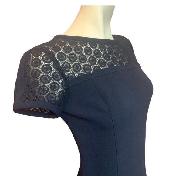 ANN Taylor Dress with crotchet neckline - Picture 2 of 9